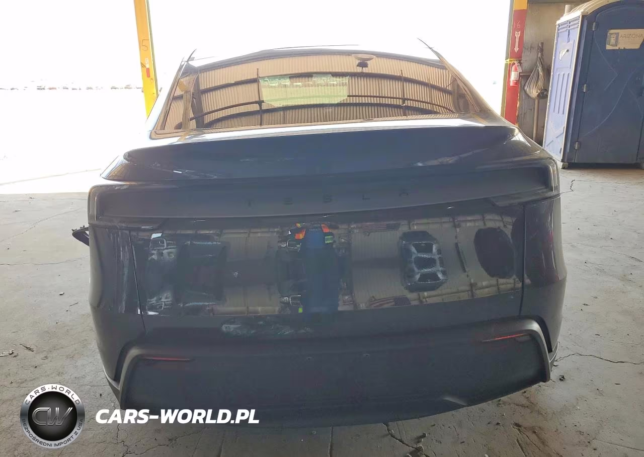 2026 Tesla Model Y VIN:7SAYGDED1TF588646 - 6