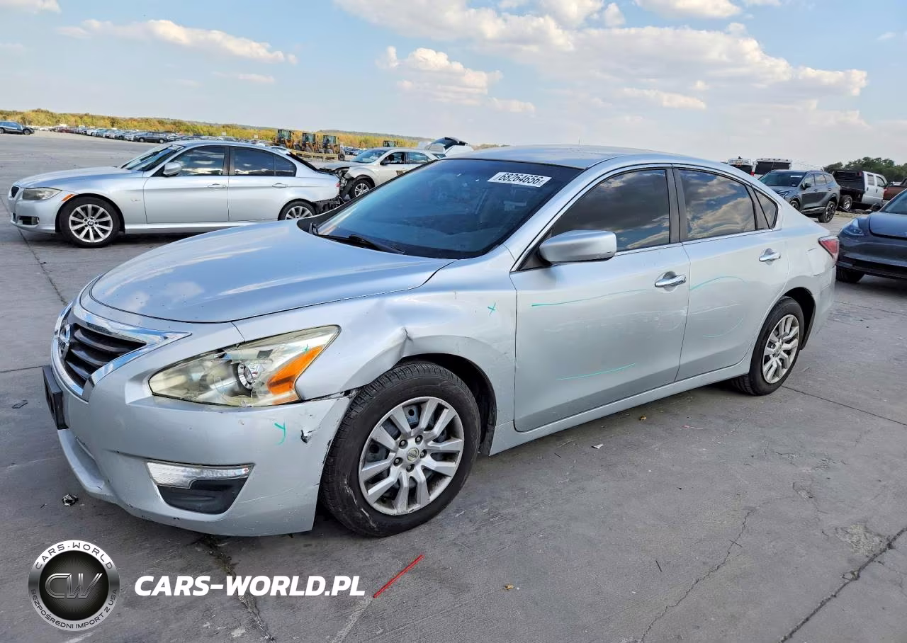 2014 Nissan Altima 2.5 S – zdjęcie 1 z 12