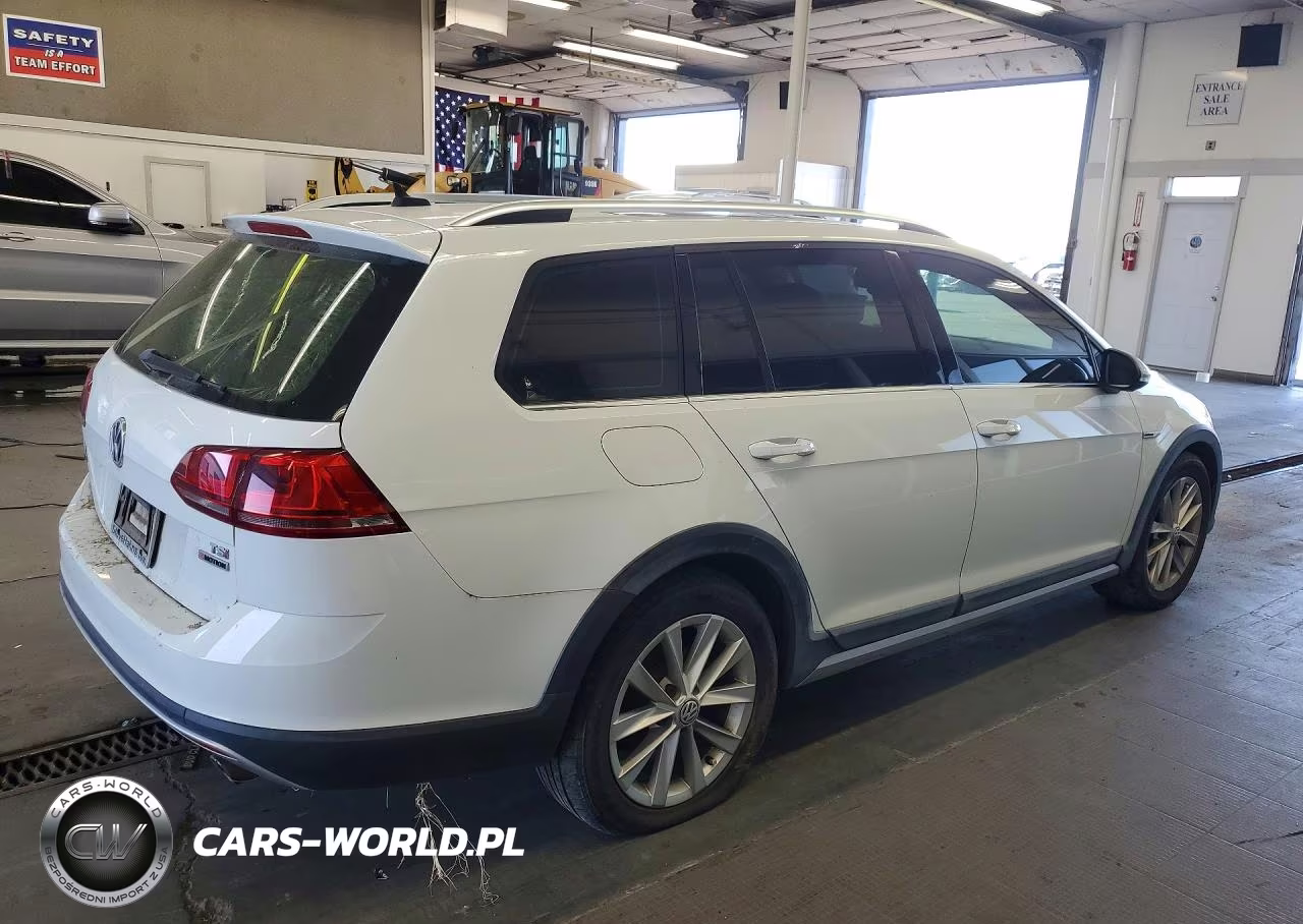 2017 Volkswagen Golf Alltrack S VIN:3VWH17AU2HM524265 - 3