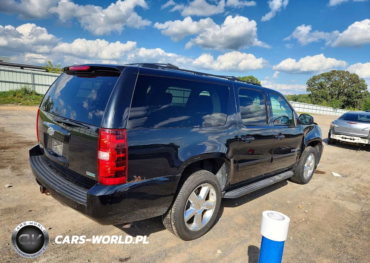 2011 Chevrolet Suburban K1500 Lt VIN:1GNSKJE38BR304047 - 3