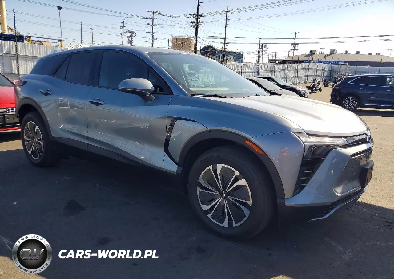 2025 Chevrolet Blazer Lt VIN:3GNKDBRM3SS259972 - 4