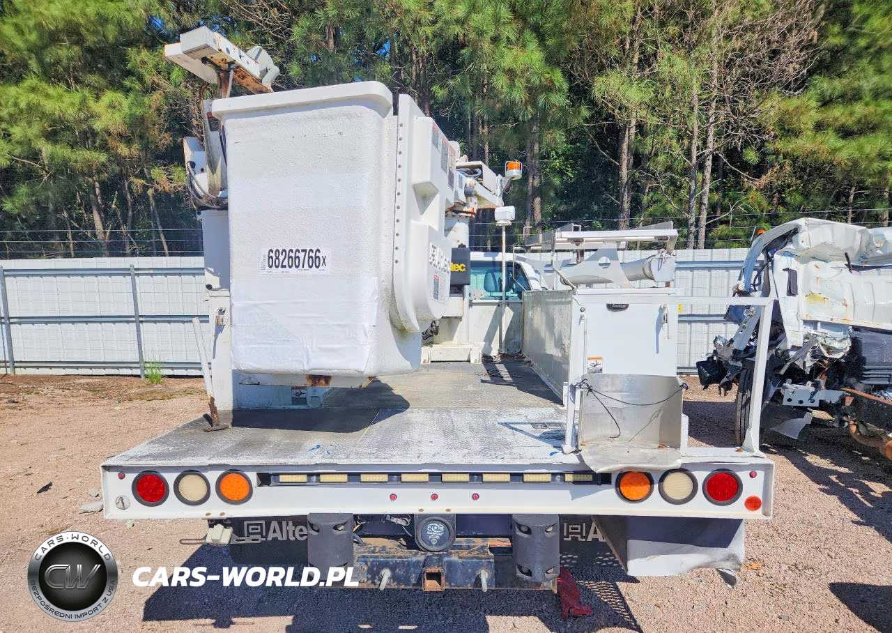 2015 Ford F450 Super Duty Bucket Truck VIN:1FDUF4GT5FEC59338 - 6