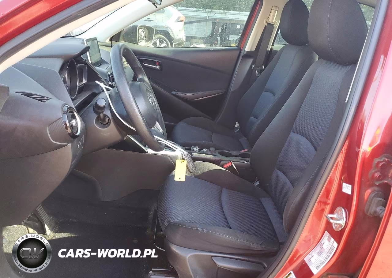 2016 Scion Ia Base VIN:3MYDLBZV5GY146009 - 7