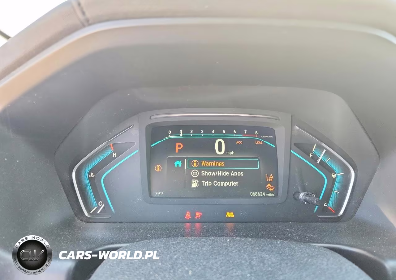 2018 Honda Odyssey Touring VIN:5FNRL6H83JB002792 - 9