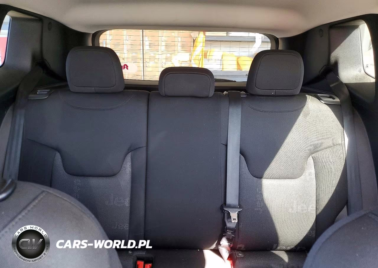 2016 Jeep Renegade Latitude VIN:ZACCJABT4GPD52834 - 10
