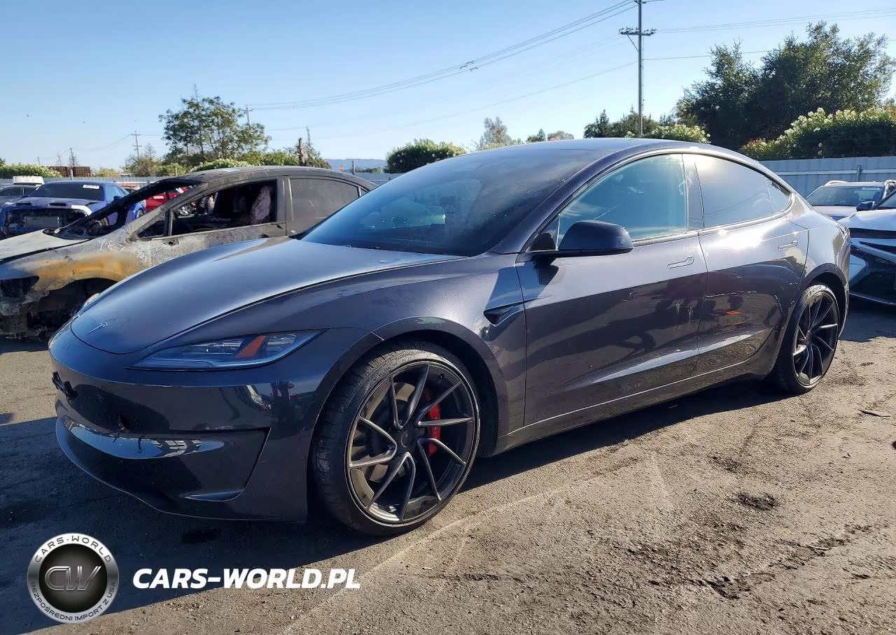 2024 Tesla Model 3 – zdjęcie 1 z 12