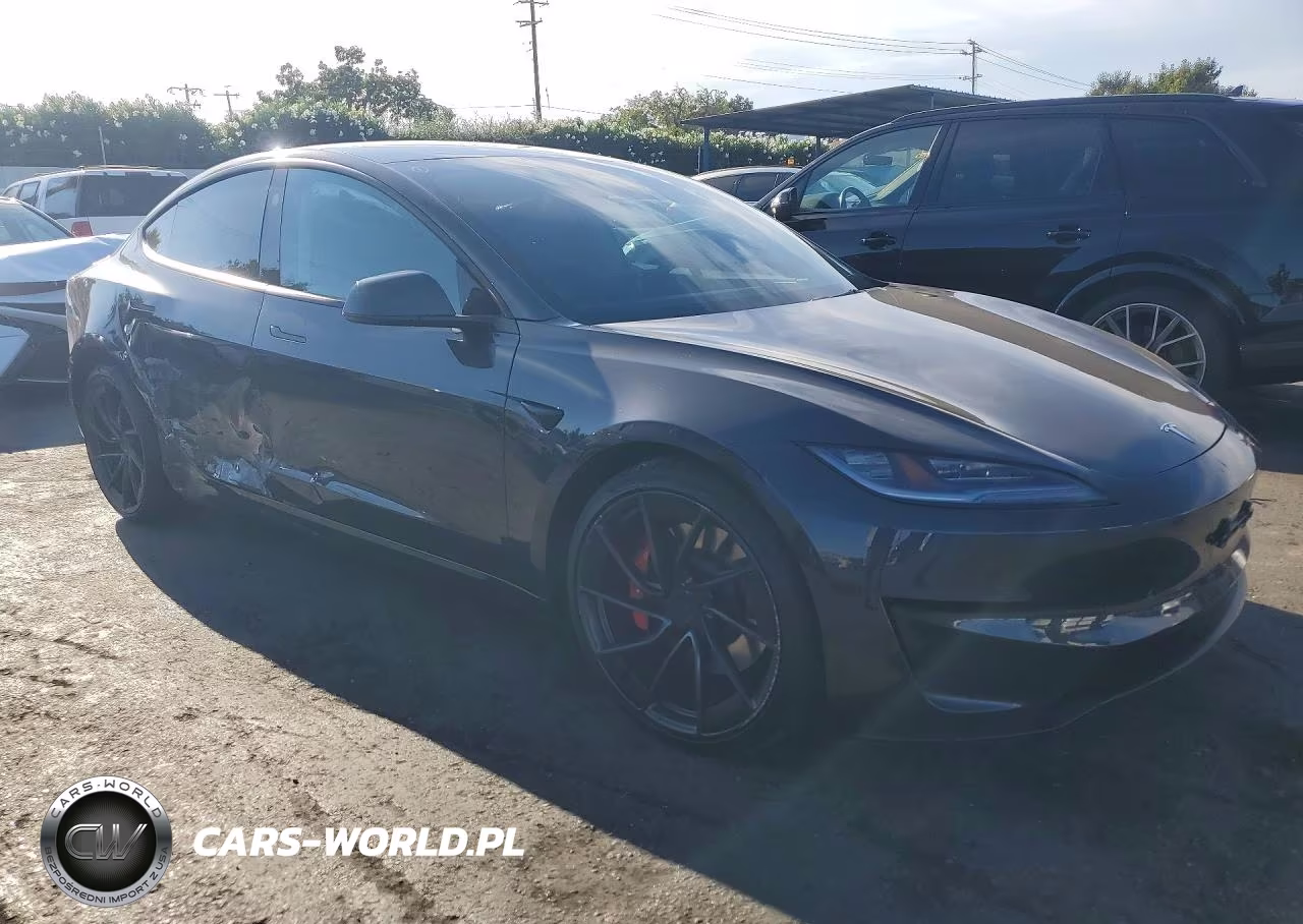 2024 Tesla Model 3 VIN:5YJ3E1ET7RF846826 - 4
