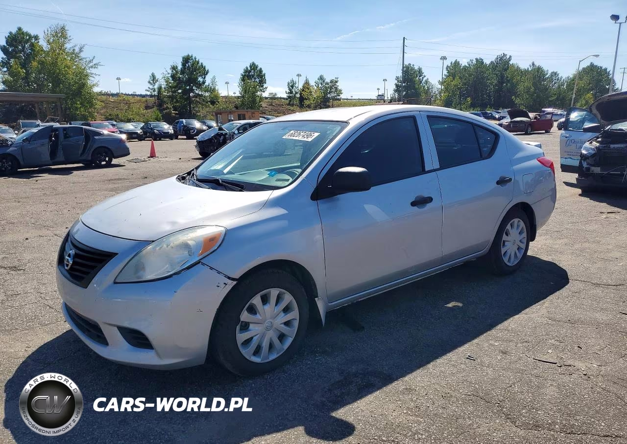 2014 Nissan Versa 1.6 S Plus