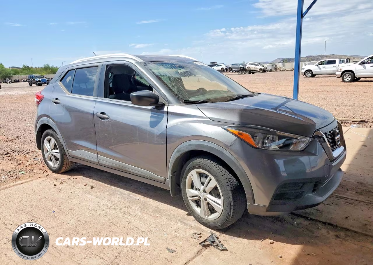 2019 Nissan Kicks S VIN:3N1CP5CU1KL524738 - 4