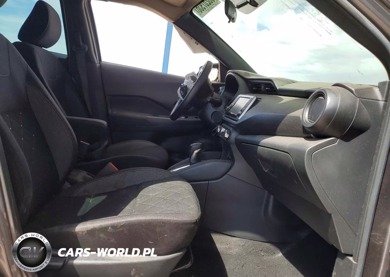 2019 Nissan Kicks S VIN:3N1CP5CU1KL524738 - 7