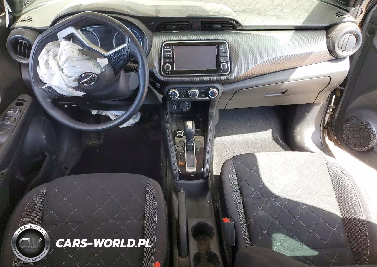 2019 Nissan Kicks S VIN:3N1CP5CU1KL524738 - 8