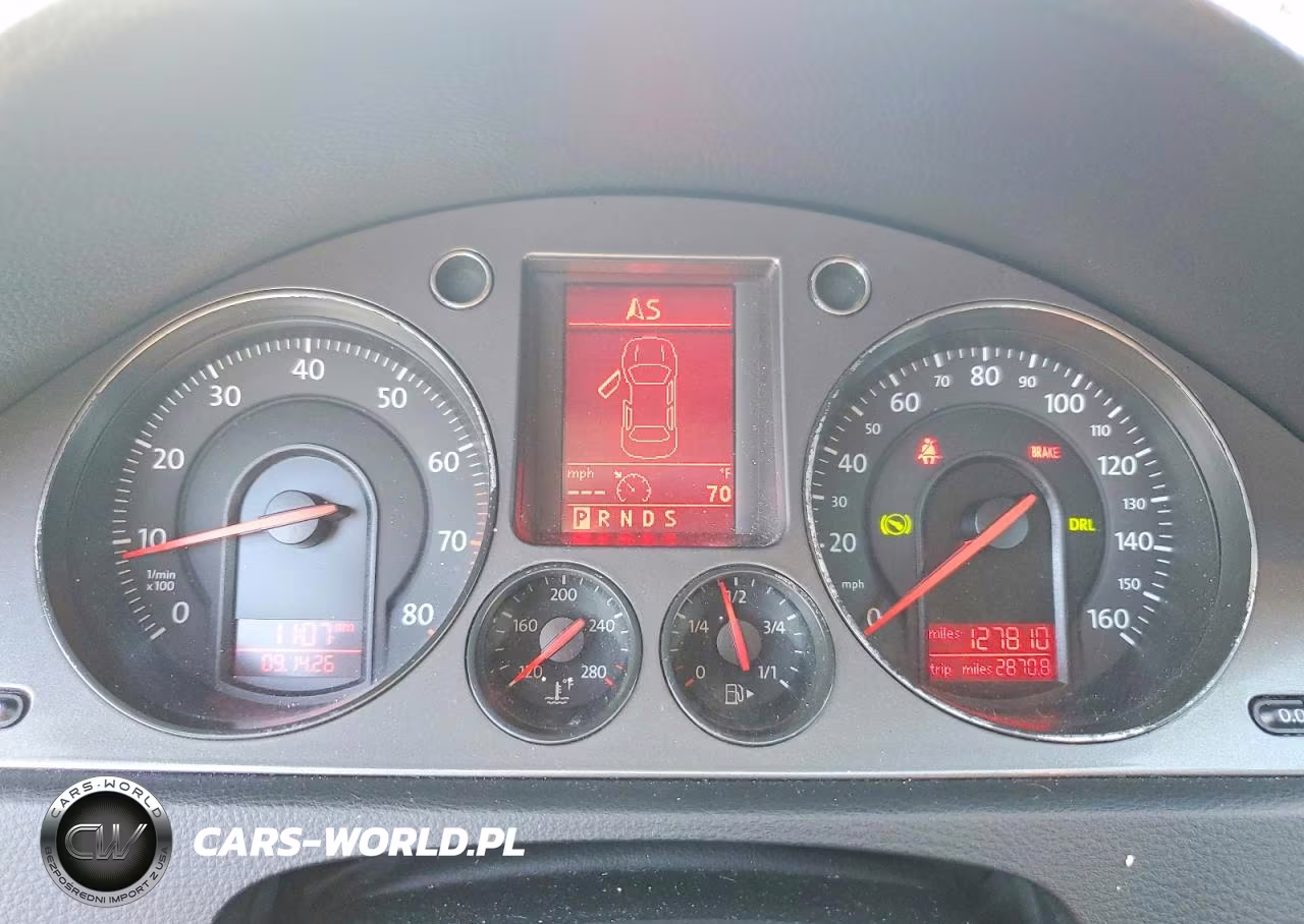 2008 Volkswagen Passat Turbo VIN:WVWJK73CX8P116502 - 9