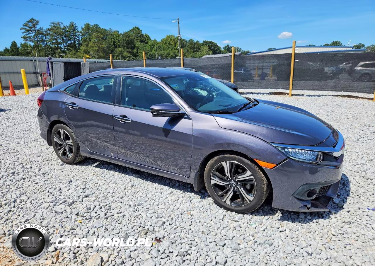 2017 Honda Civic Touring VIN:19XFC1F95HE008742 - 4