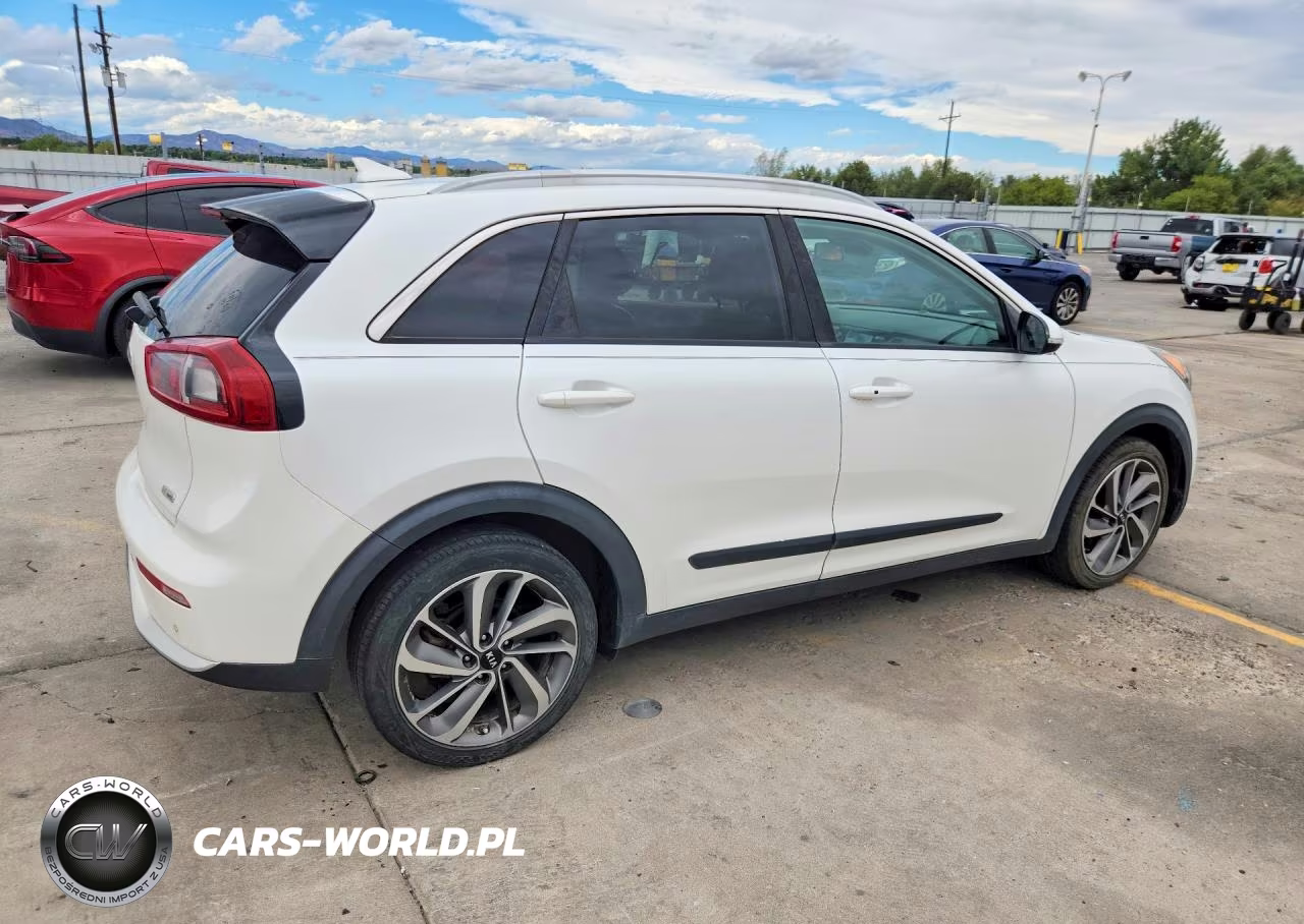 2017 Kia Niro Ex Touring VIN:KNDCE3LC4H5049898 - 3
