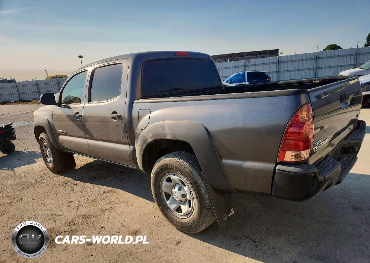 2014 Toyota Tacoma V6 VIN:3TMLU4ENXEM135908 - 2