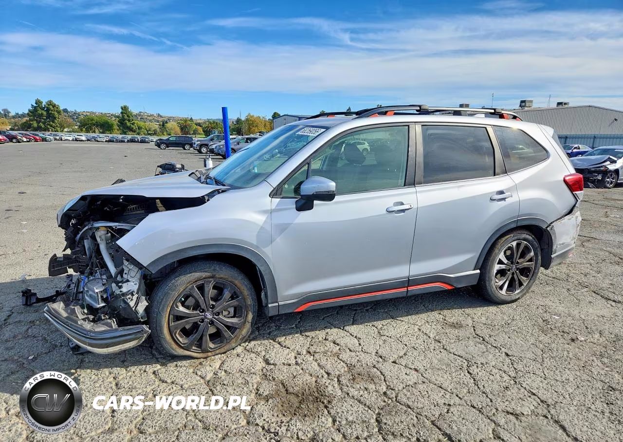2020 Subaru Forester Sport VIN:JF2SKARCXLH468699 - 1
