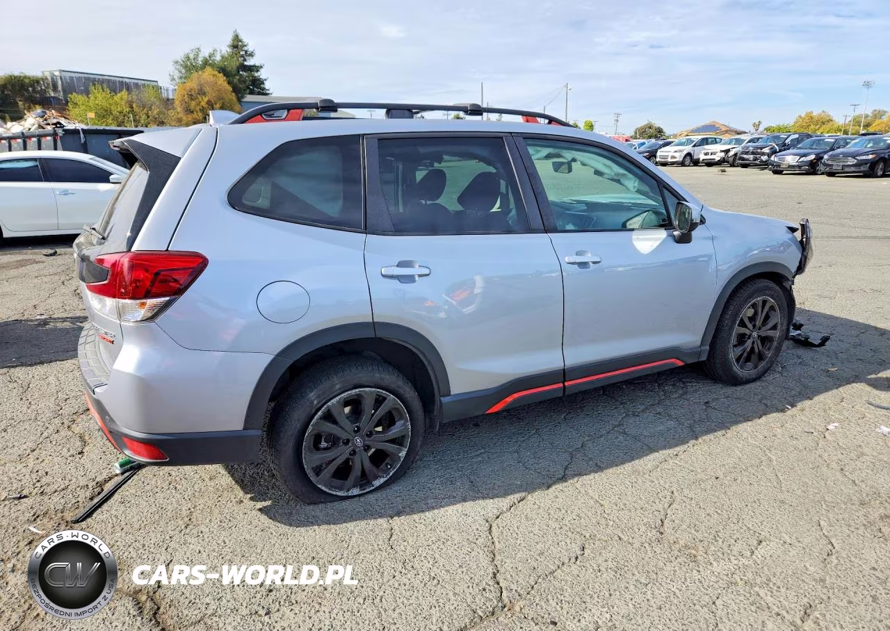 2020 Subaru Forester Sport VIN:JF2SKARCXLH468699 - 3