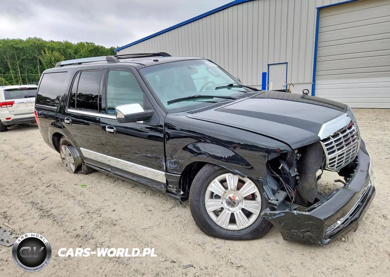 2013 Lincoln Navigator VIN:5LMJJ2H59DEL00134 - 4