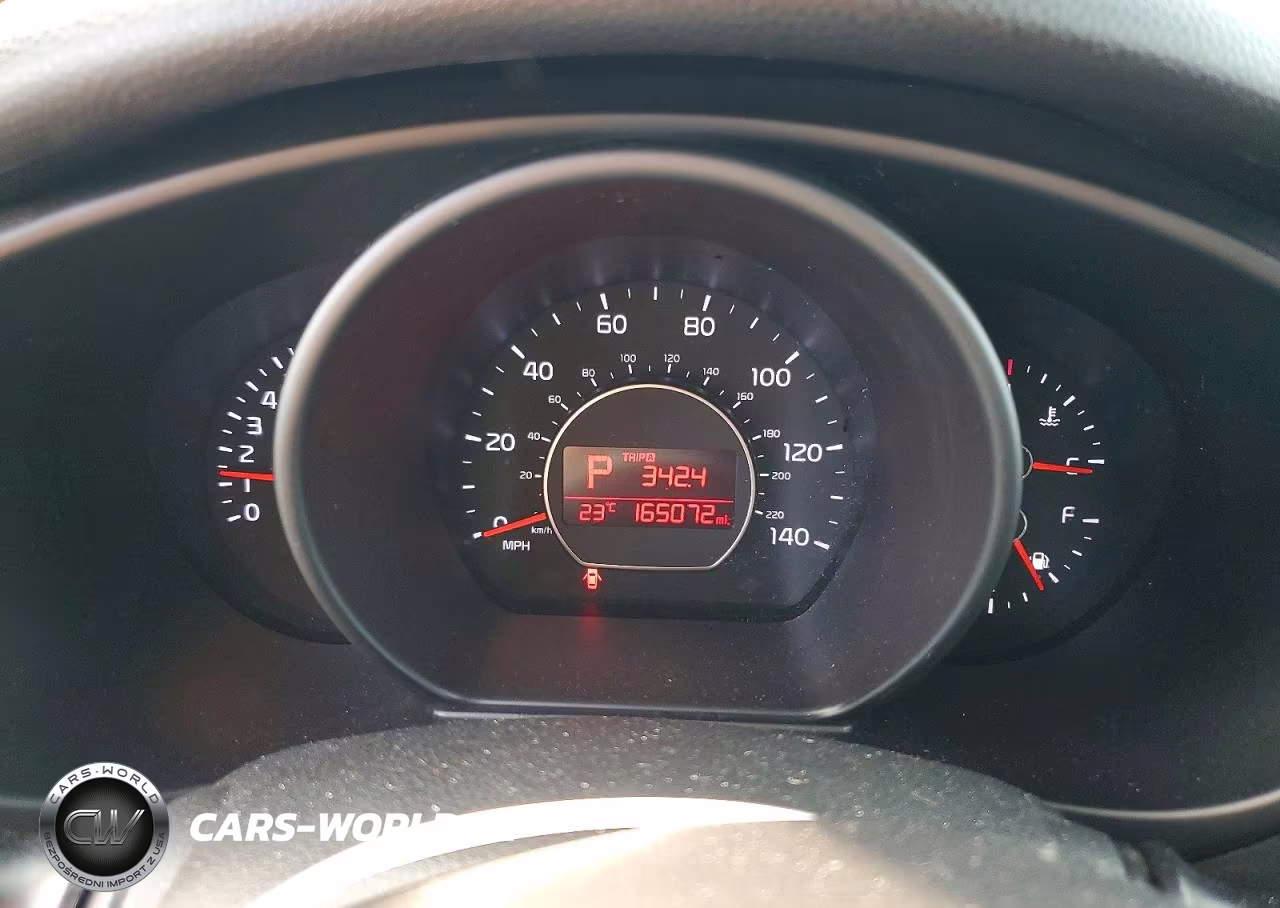 2017 Kia Soul + VIN:KNDJP3A52H7497809 - 9