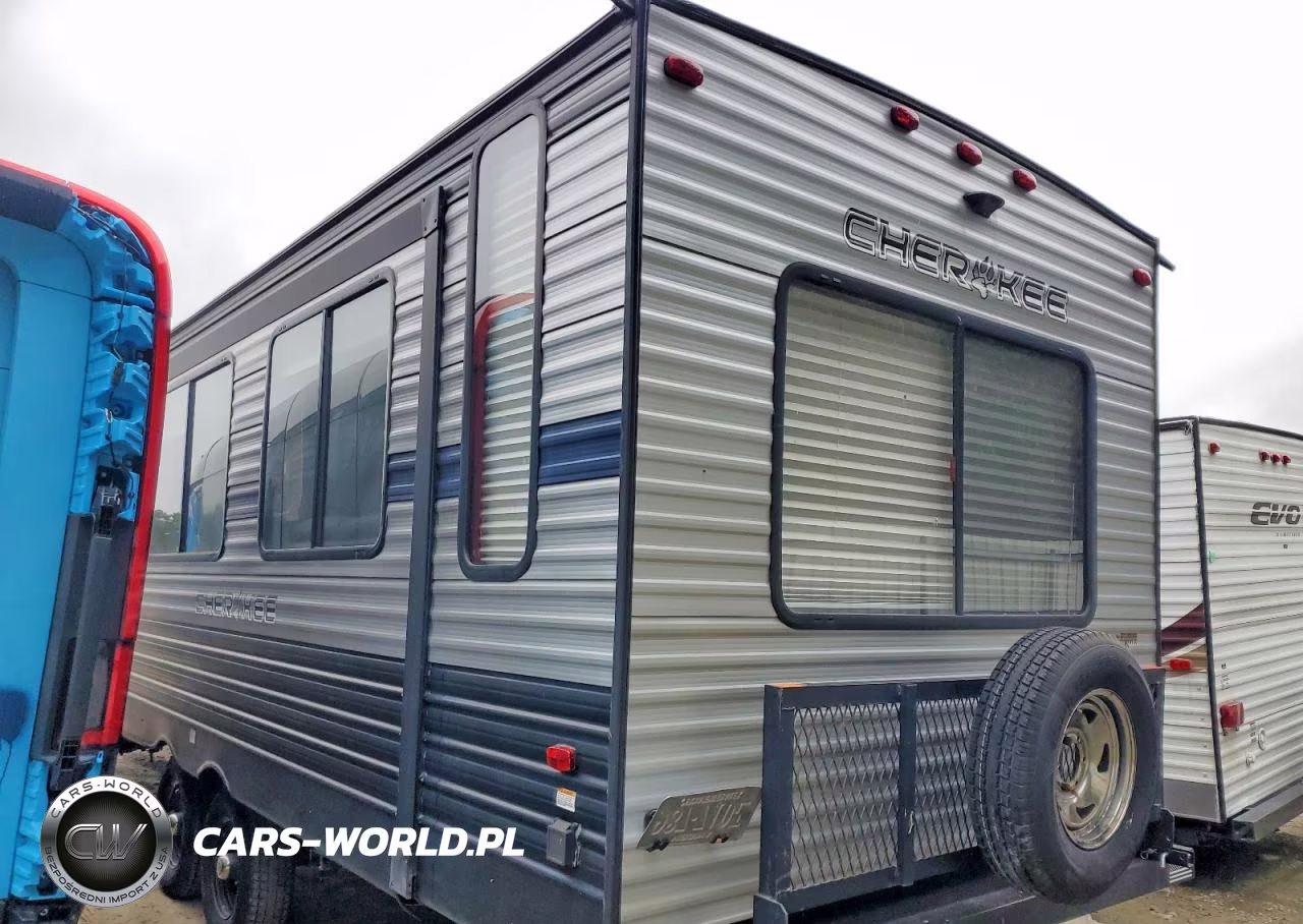 2019 Forest River Cherokee VIN:4X4TCKB20KX139953 - 3