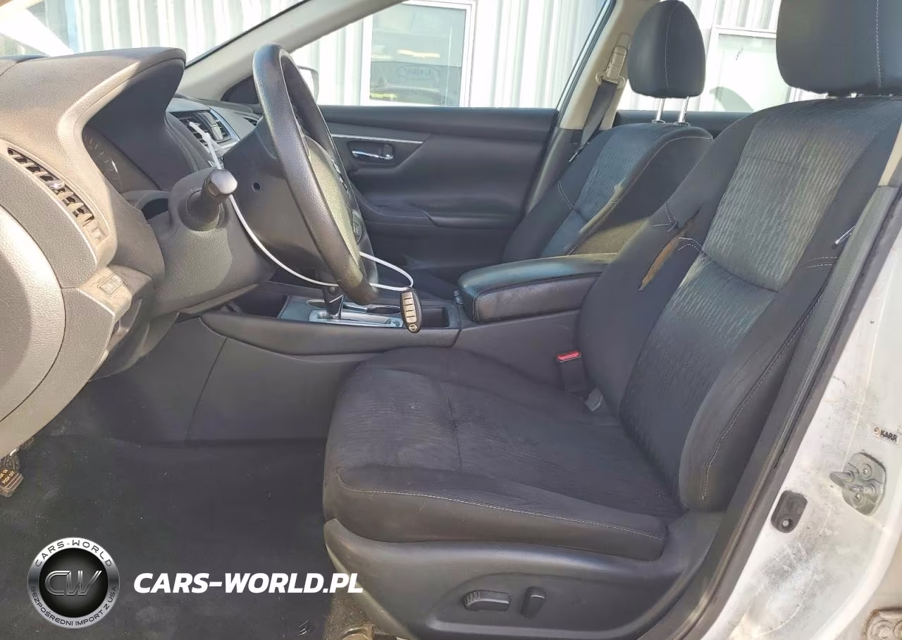 2017 Nissan Altima 2.5 S VIN:1N4AL3AP1HC487637 - 7
