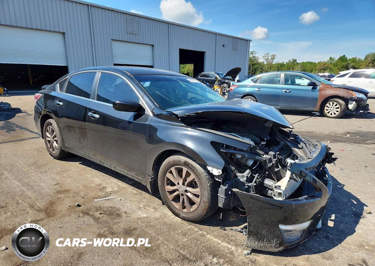 2015 Nissan Altima 2.5 S VIN:1N4AL3AP4FC579435 - 4
