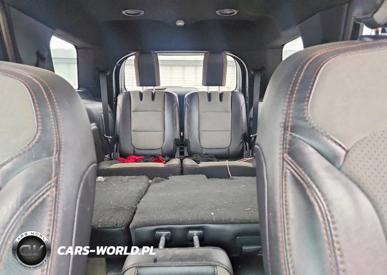 2017 Ford Explorer Xlt VIN:1FM5K7D80HGB51606 - 10