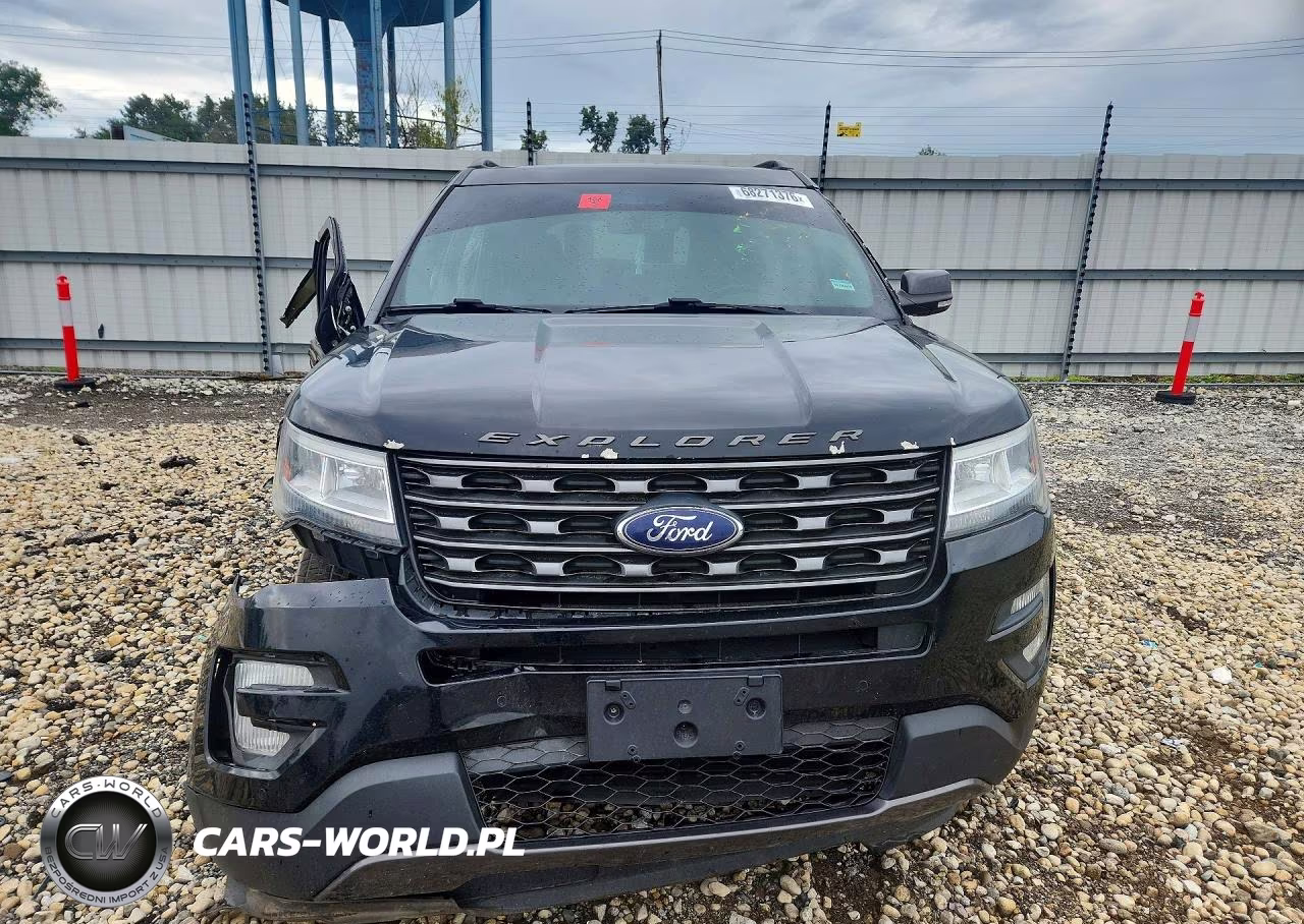2017 Ford Explorer Xlt VIN:1FM5K7D80HGB51606 - 5