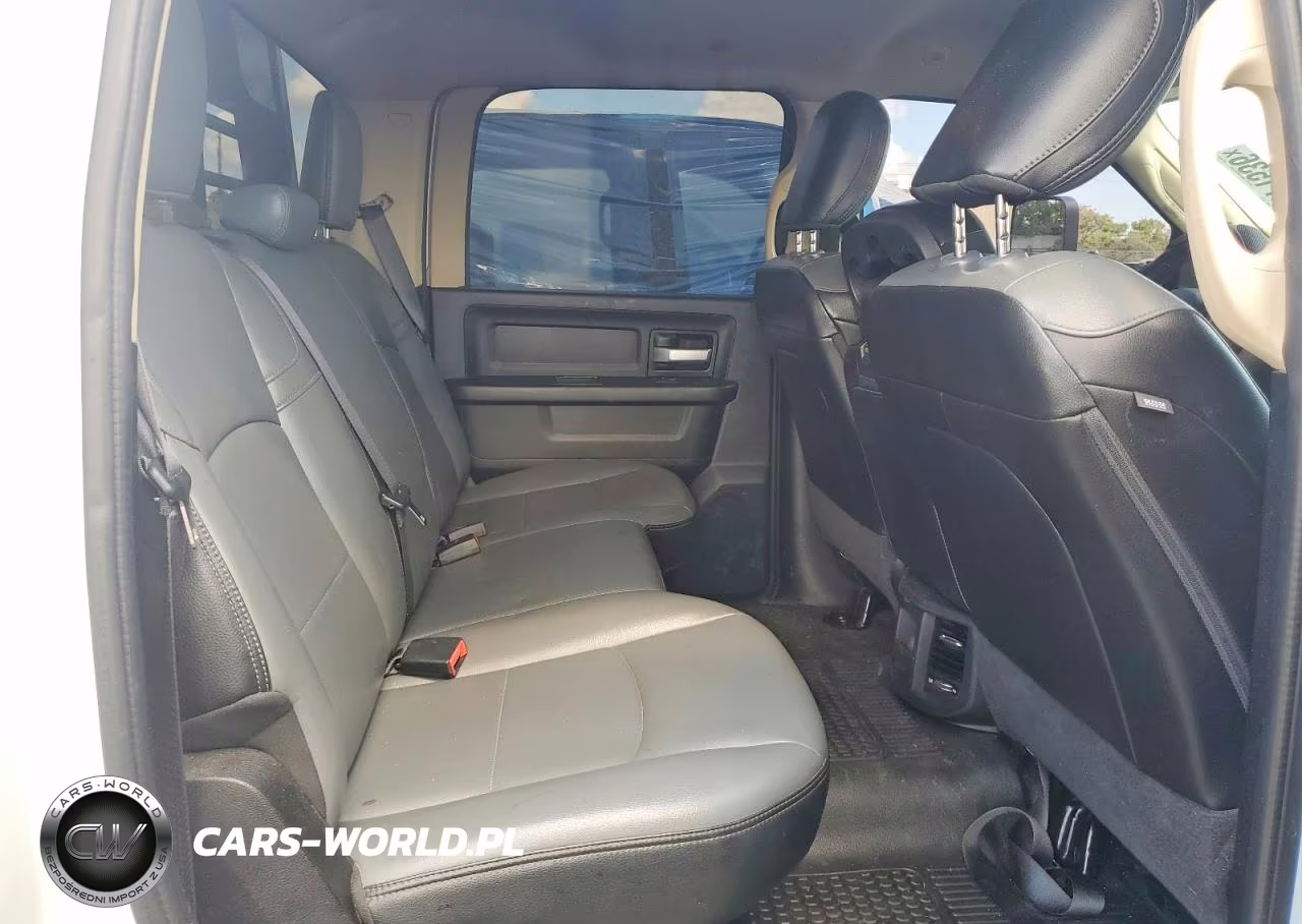 2019 Ram 2500 Tradesman VIN:3C7WR4HJ0KG709842 - 11