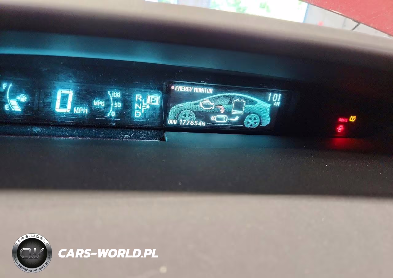 2013 Toyota Prius Two VIN:JTDKN3DU5D1678350 - 9