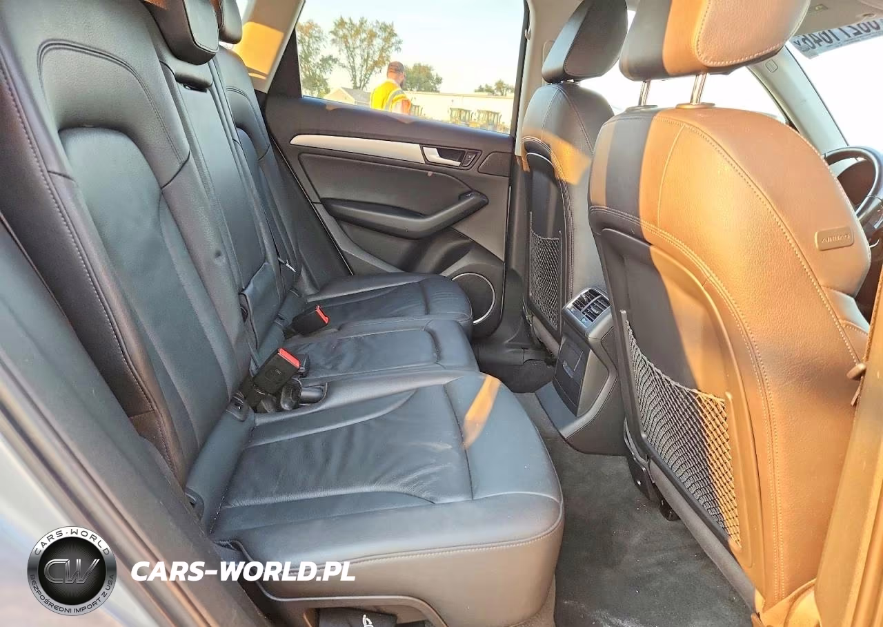 2014 Audi Q5 Premium Plus VIN:WA1LFAFP1EA110668 - 10
