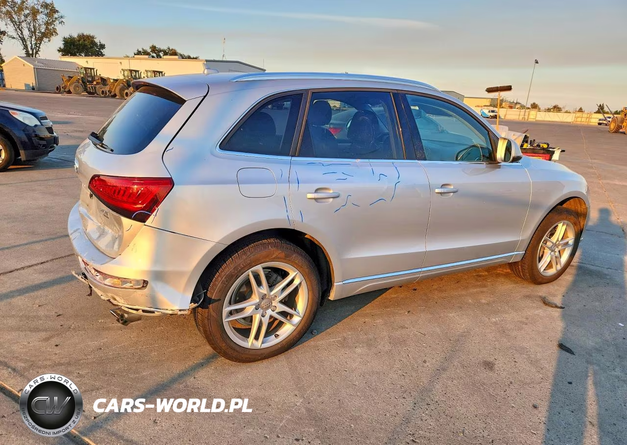 2014 Audi Q5 Premium Plus VIN:WA1LFAFP1EA110668 - 3