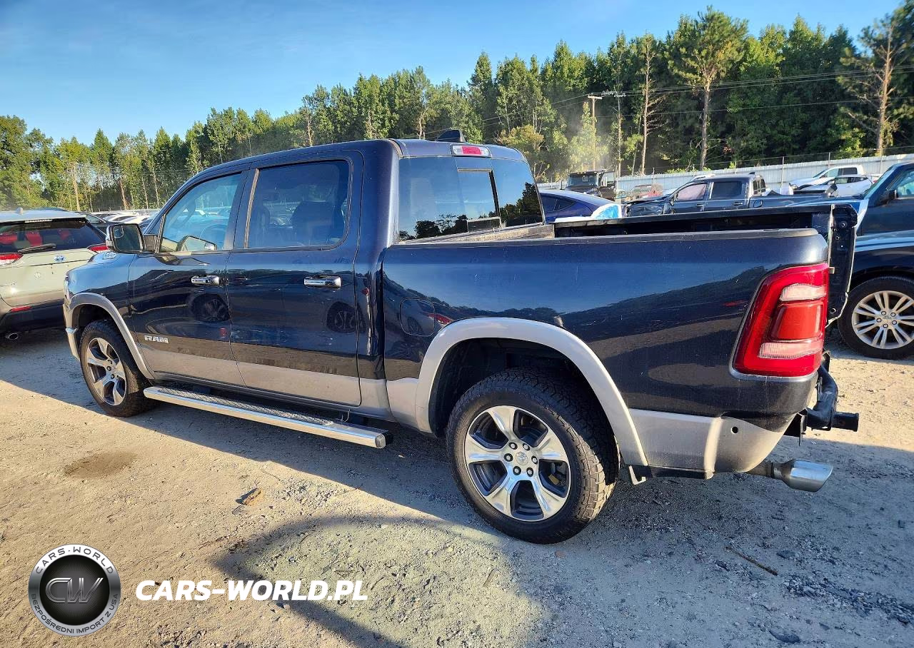 2019 Ram 1500 Laramie VIN:1C6SRFJT7KN820390 - 2