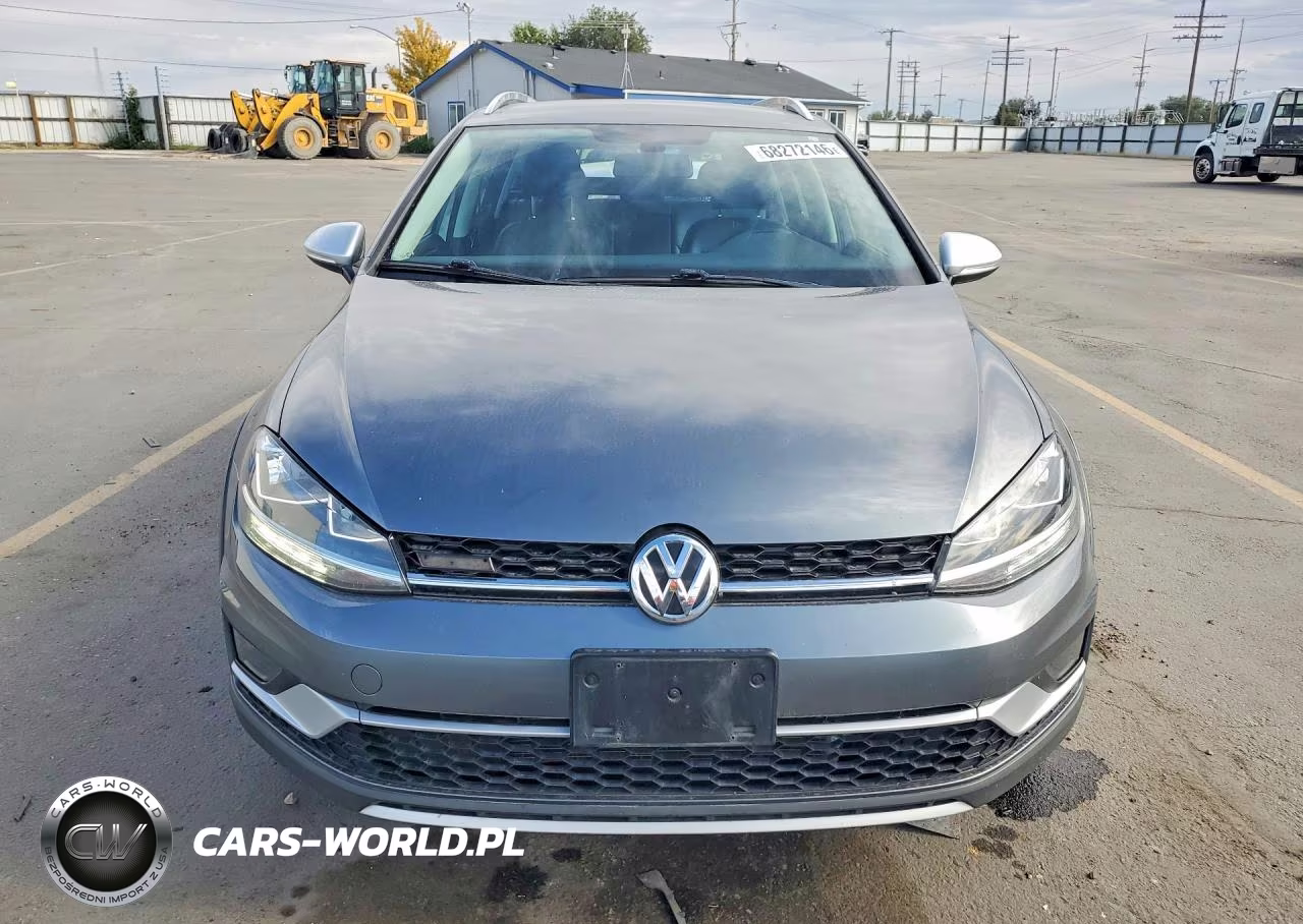 2018 Volkswagen Golf Alltrack S VIN:3VWH17AU2JM757648 - 5