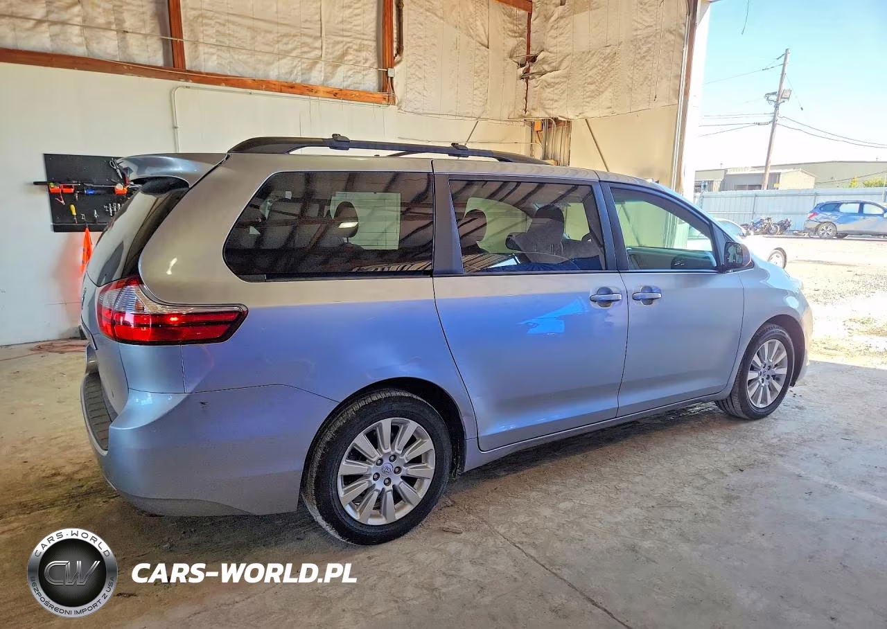 2015 Toyota Sienna Le VIN:5TDJK3DC5FS100654 - 3