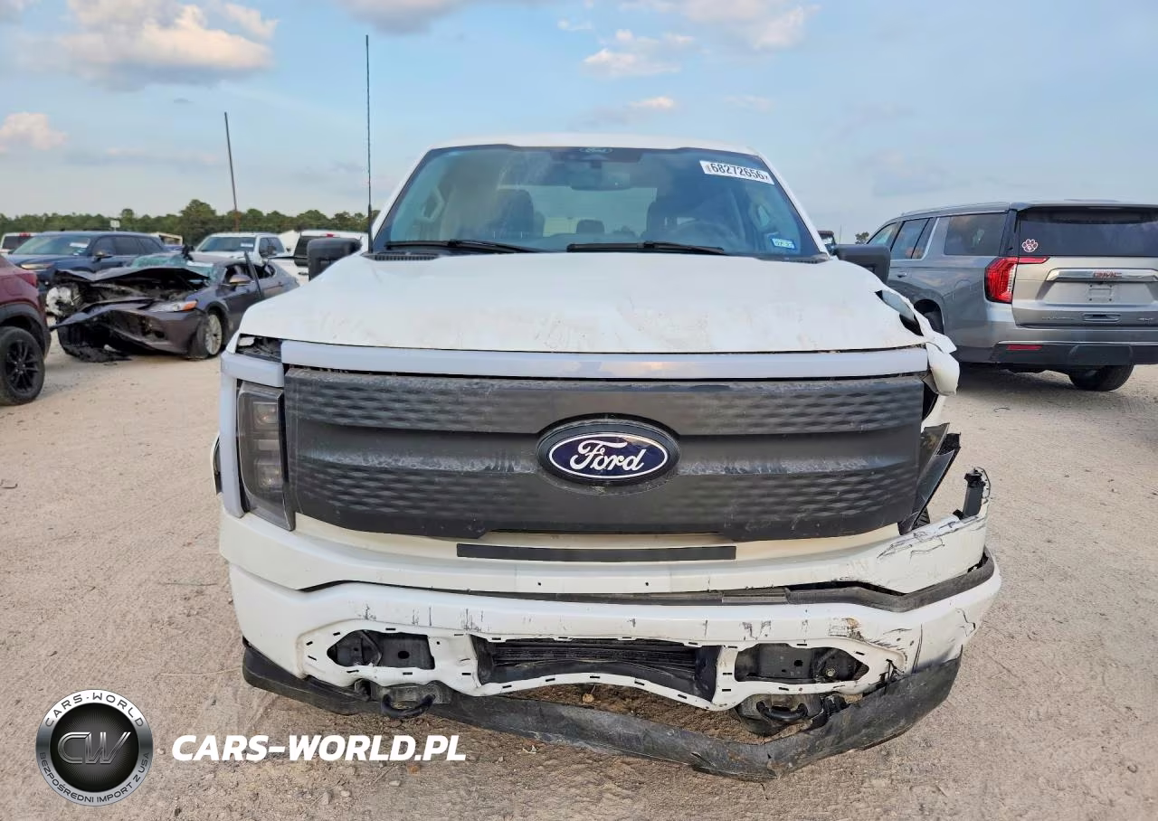 2025 Ford F150 Lightning Xlt VIN:1FTVW3LK2SWG00831 - 5