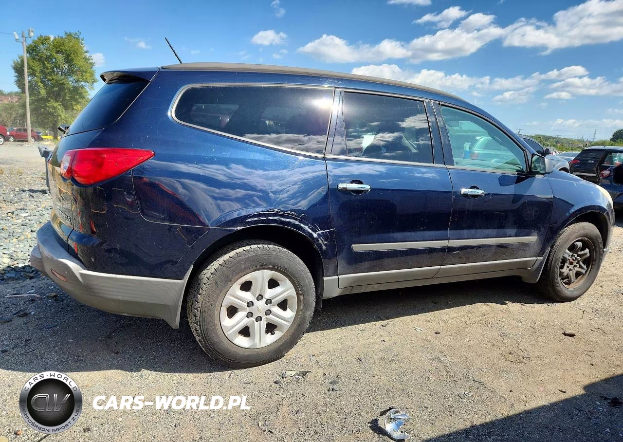 2011 Chevrolet Traverse Ls VIN:1GNKVFED2BJ164038 - 3