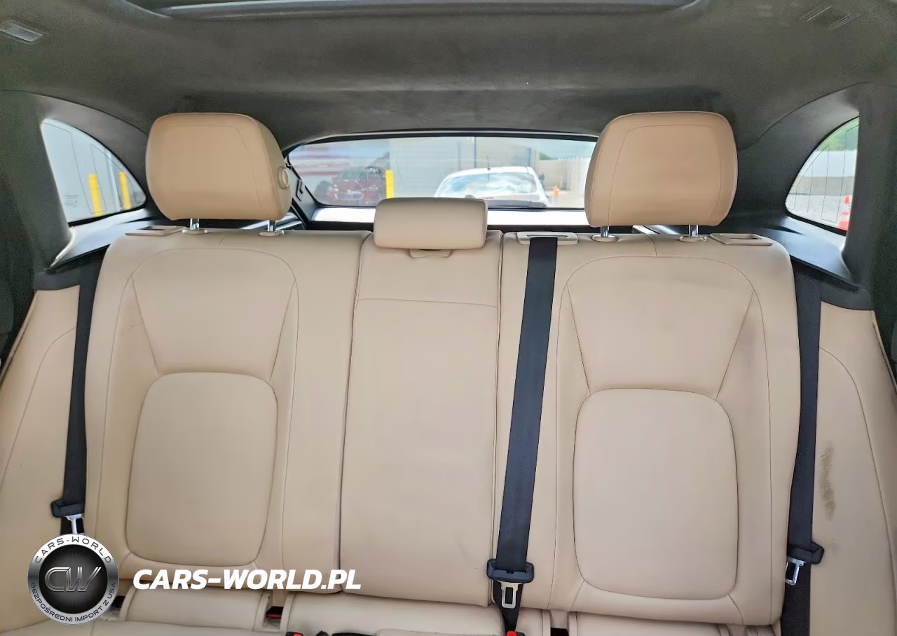 2019 Jaguar F-Pace Premium VIN:SADCJ2GX4KA368563 - 10