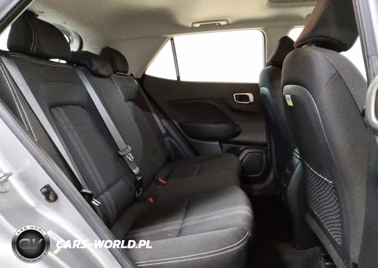 2024 Hyundai Venue Sel VIN:KMHRC8A34RU329341 - 11