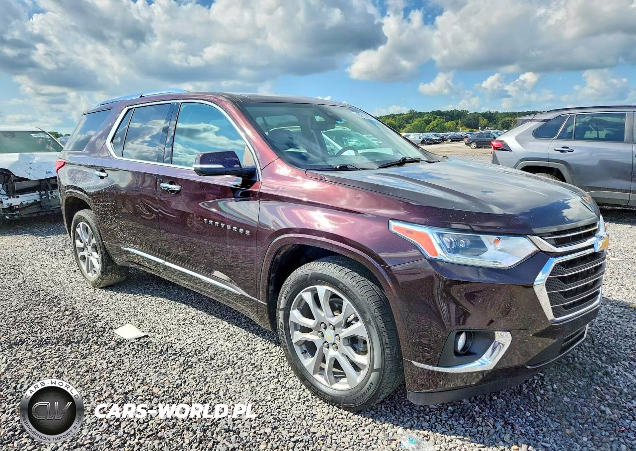 2021 Chevrolet Traverse Premier VIN:1GNEVKKW4MJ137759 - 4