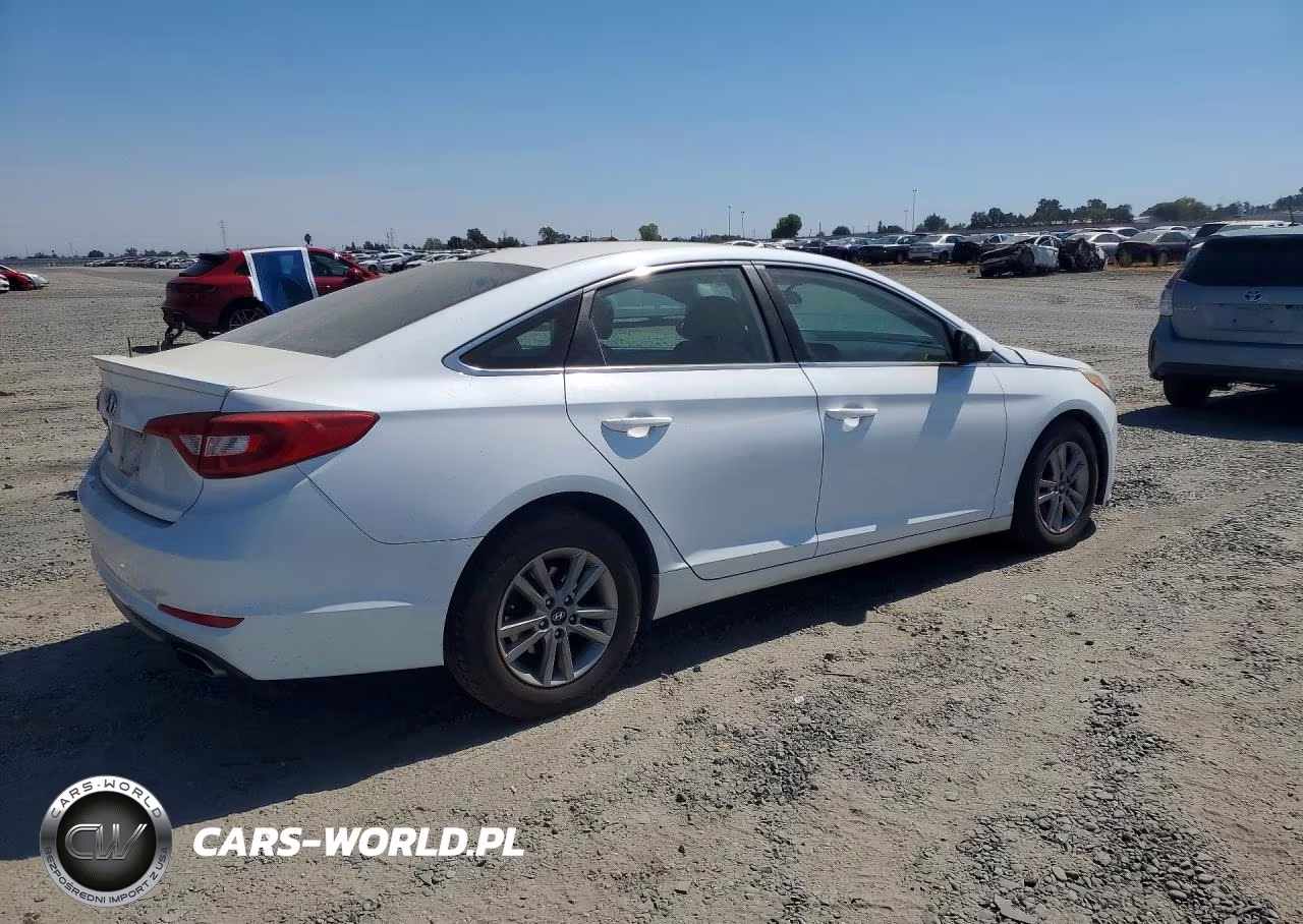 2015 Hyundai Sonata Se VIN:5NPE24AF5FH221180 - 3