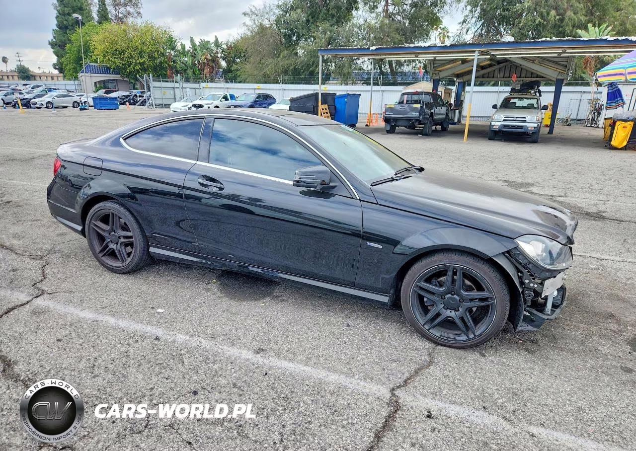 2012 Mercedes-Benz C 250 VIN:WDDGJ4HB9CF916837 - 4
