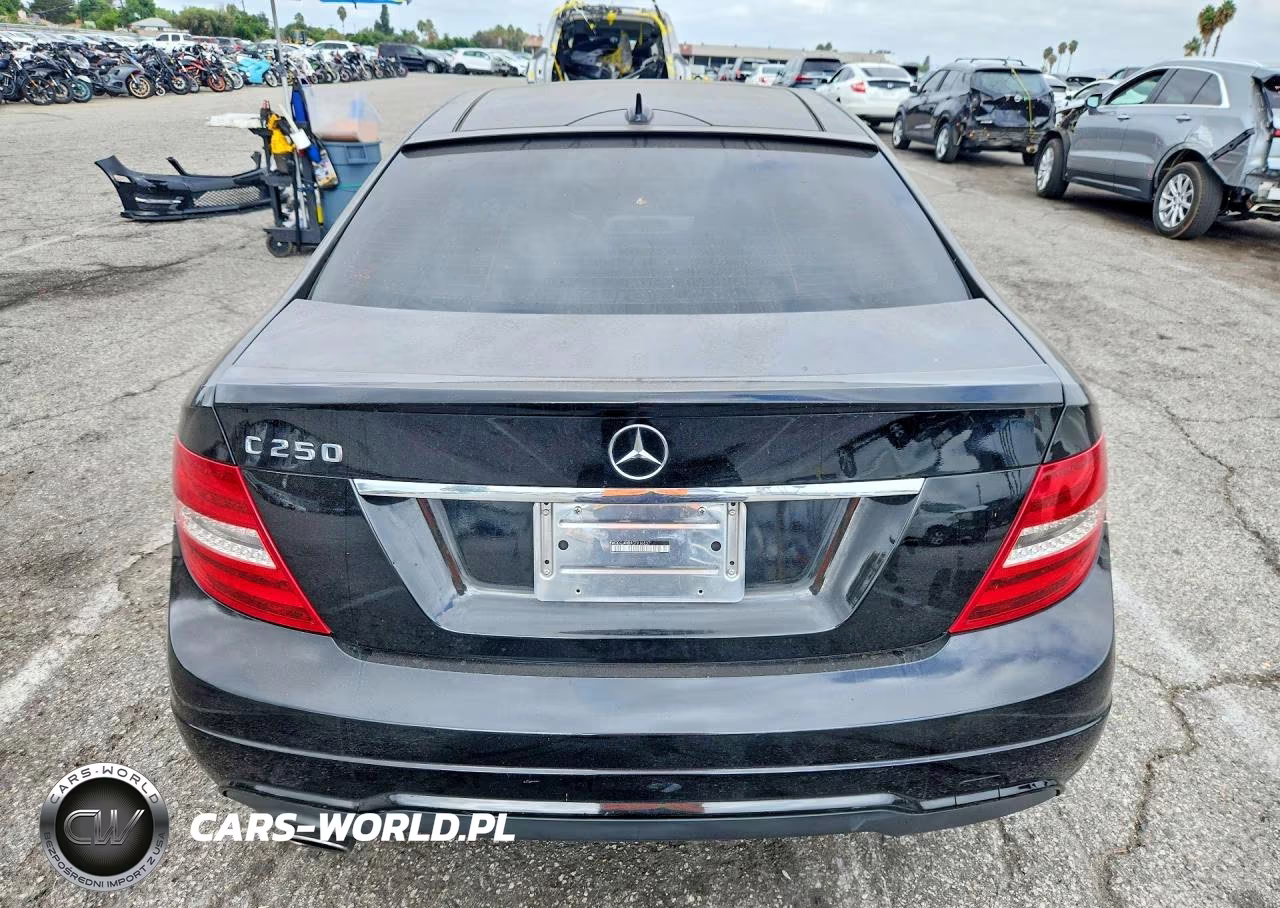 2012 Mercedes-Benz C 250 VIN:WDDGJ4HB9CF916837 - 6