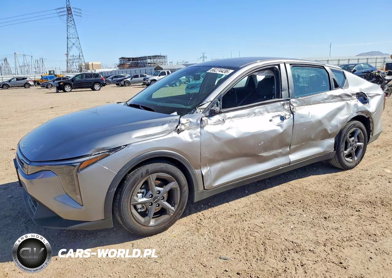 2026 Kia K4 Lxs VIN:3KPFT4DE2TE389590 - 1