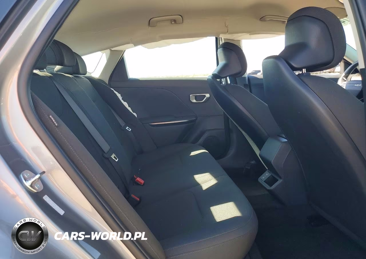 2026 Kia K4 Lxs VIN:3KPFT4DE2TE389590 - 10