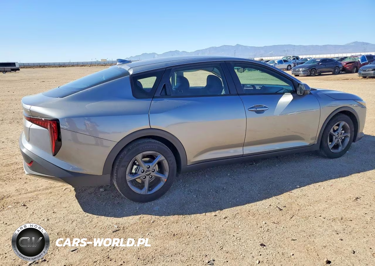 2026 Kia K4 Lxs VIN:3KPFT4DE2TE389590 - 3