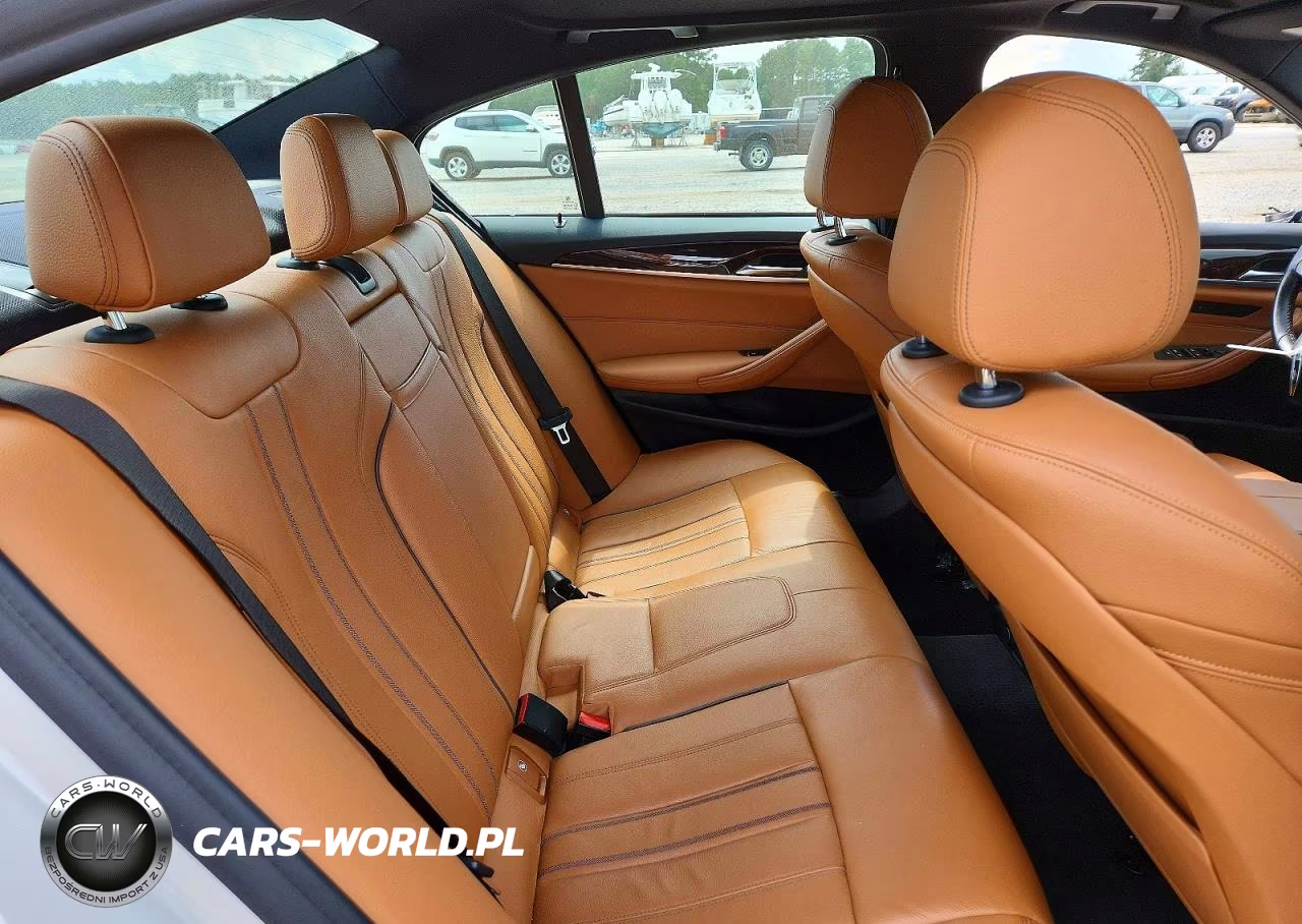 2019 BMW 540 Xi VIN:WBAJE7C57KWD55558 - 10