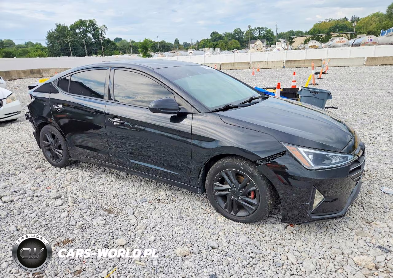 2020 Hyundai Elantra Sel VIN:5NPD84LFXLH546832 - 4