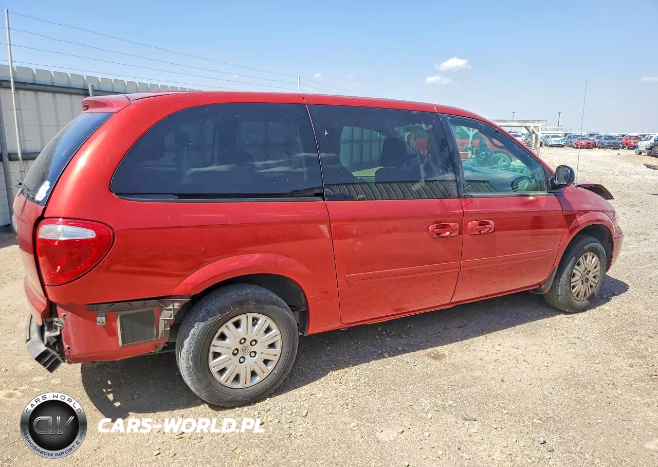 2005 Chrysler Town & Country Lx VIN:2C4GP44R95R141768 - 3