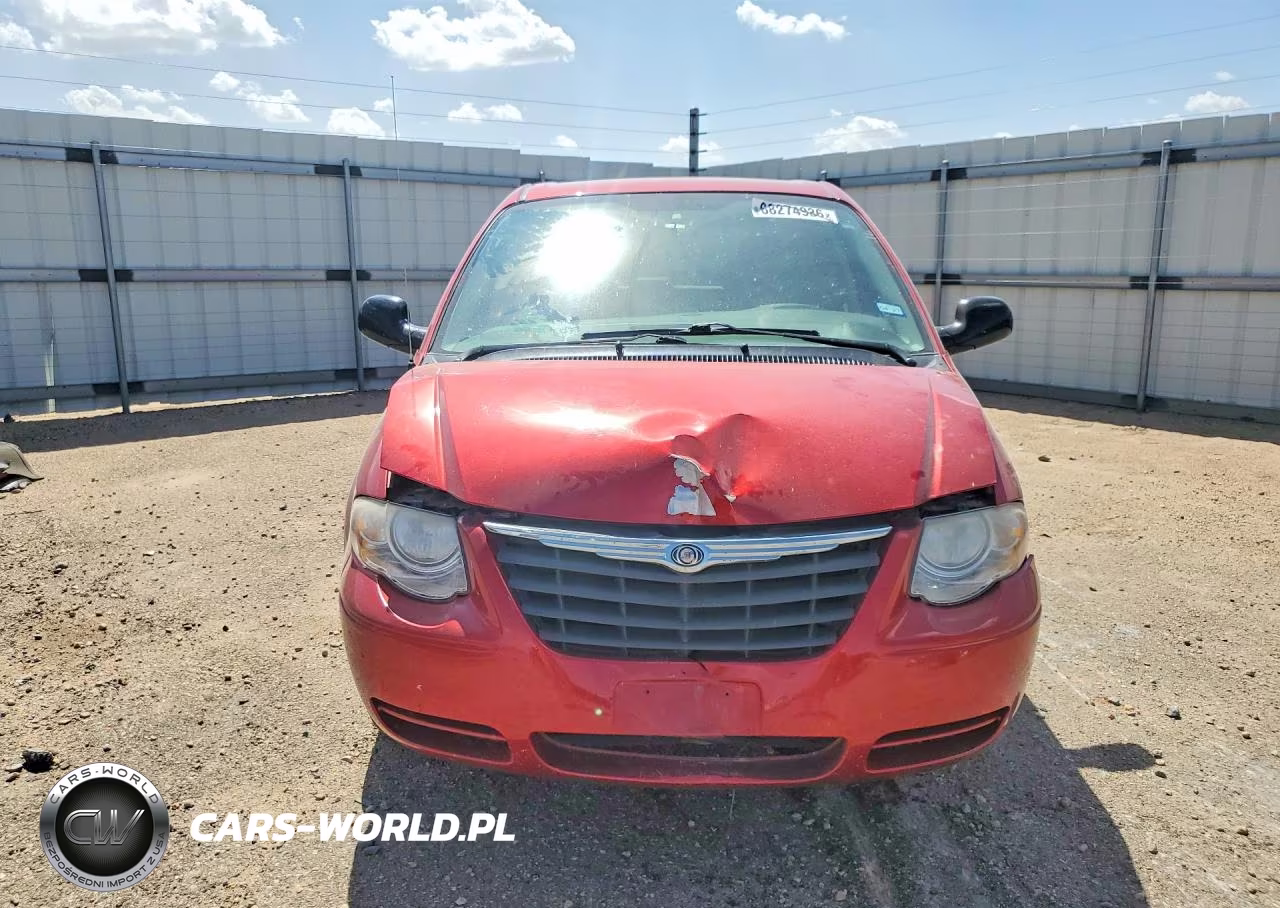 2005 Chrysler Town & Country Lx VIN:2C4GP44R95R141768 - 5